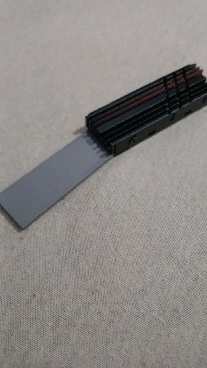 SSD 2 TERAS NVME GEN4 - Foto 2