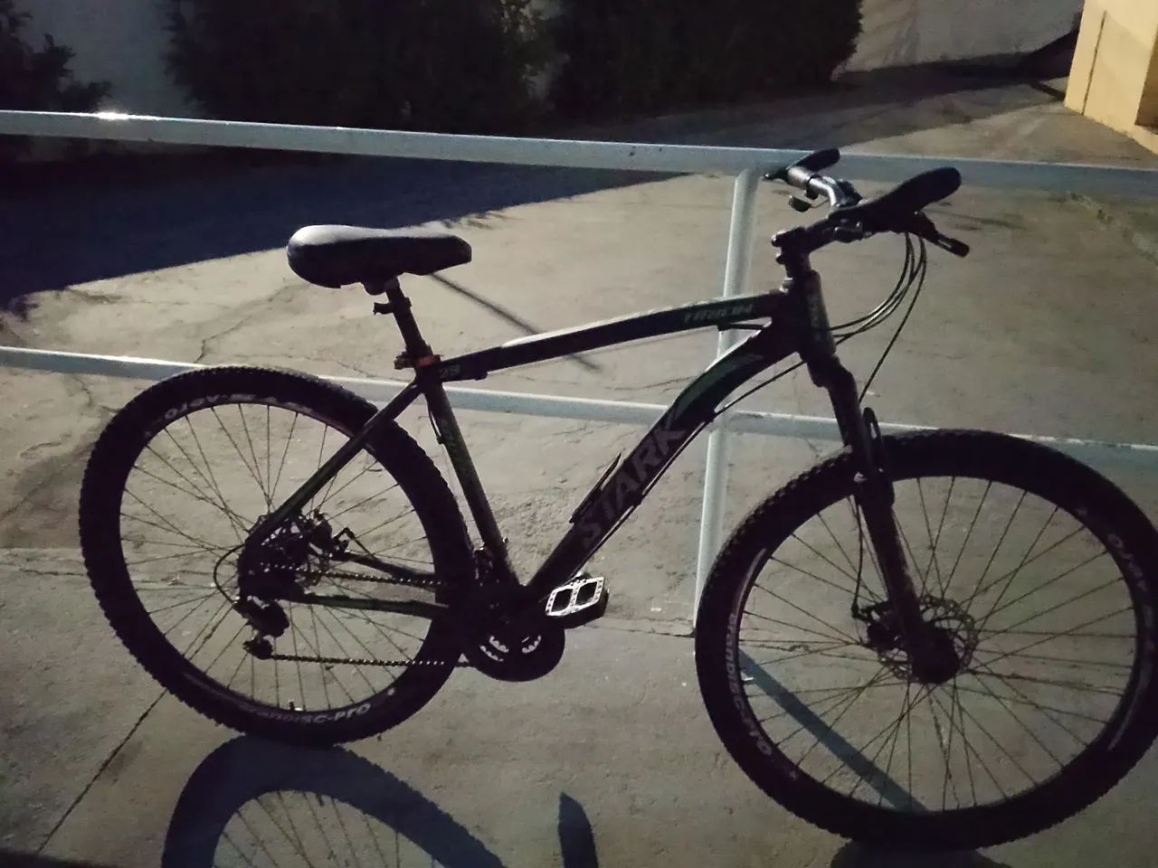 Vendo uma bicicleta aro 29 - Foto 4