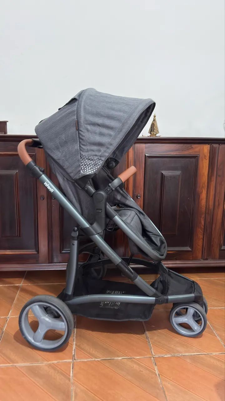 Carrinho de bebê Infanti 