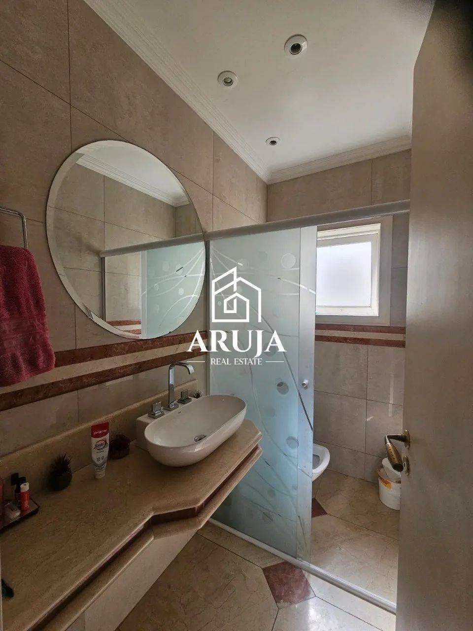 Casa de Alto Padrão com Piscina Aquecida no Condomínio Arujá V - Foto 12