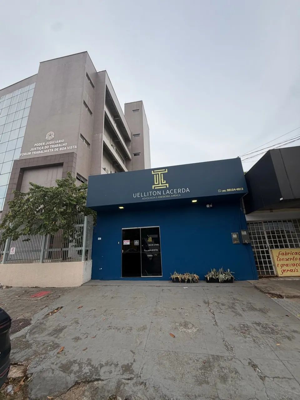 ALUGA-SE PONTO COMERCIAL NO CENTRO