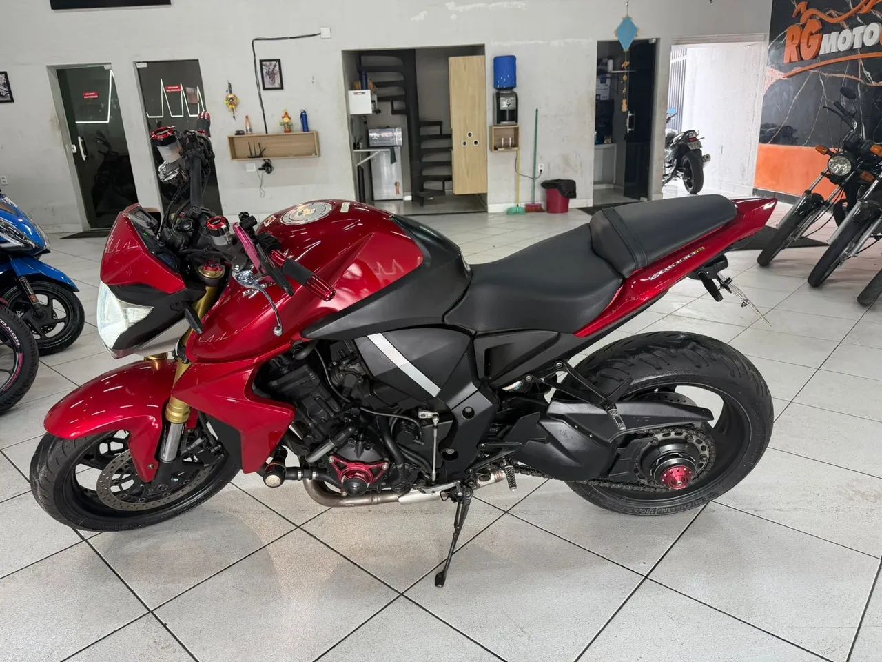 cb 1000 R ano 2013 muito nova - Foto 2