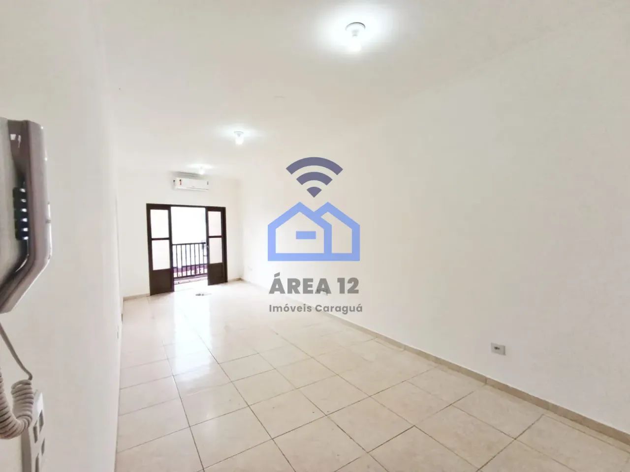 Sala comercial locação, Centro de Caraguatatuba, SP