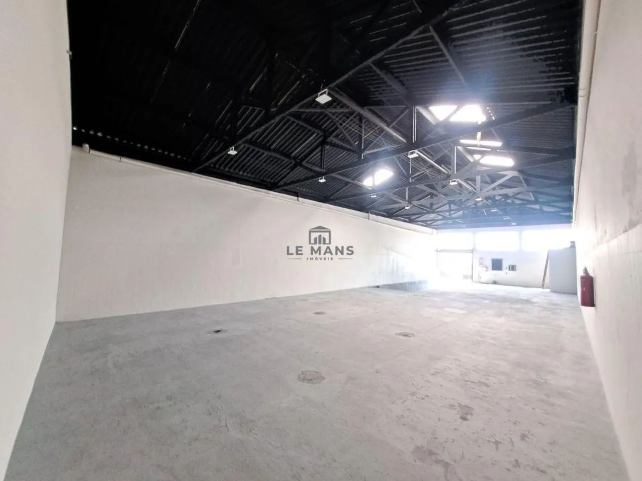 Barracão para alugar em Piracicaba, Castelinho, com 250 m² - Foto 3