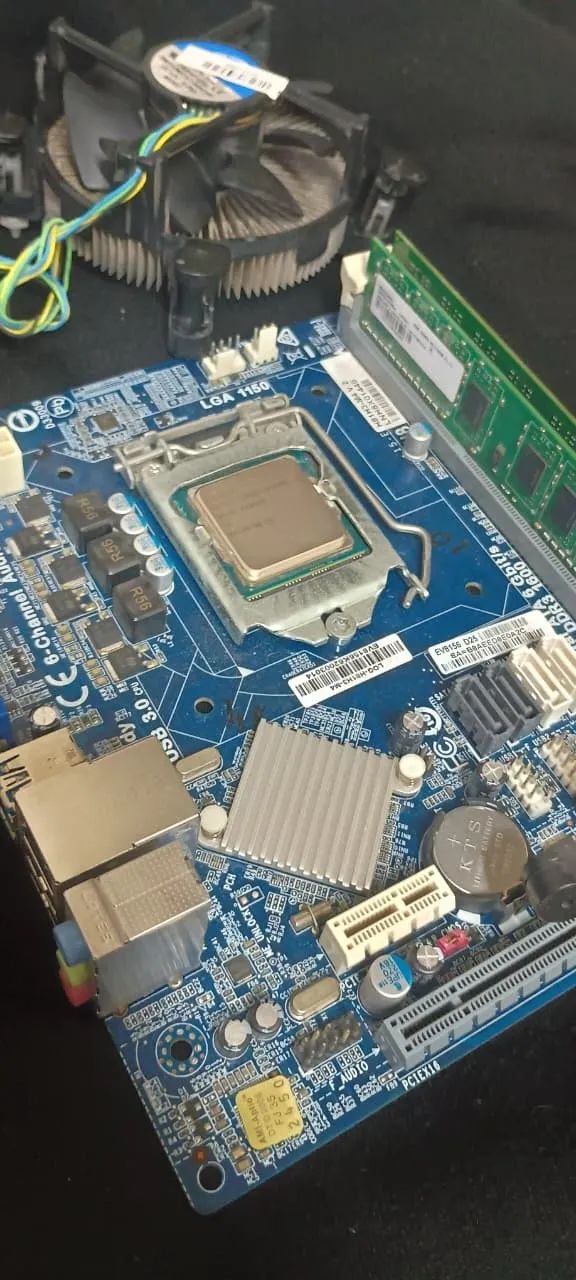 Kit Placa mãe LGA 1150 Processador i3 e Memória 8GB - Foto 3