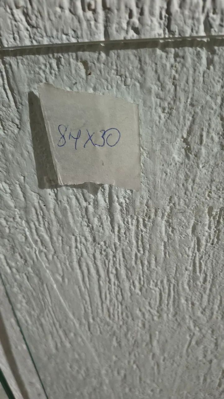 4 prateleiras de vidro com suporte e uma de MDF  - Foto 5