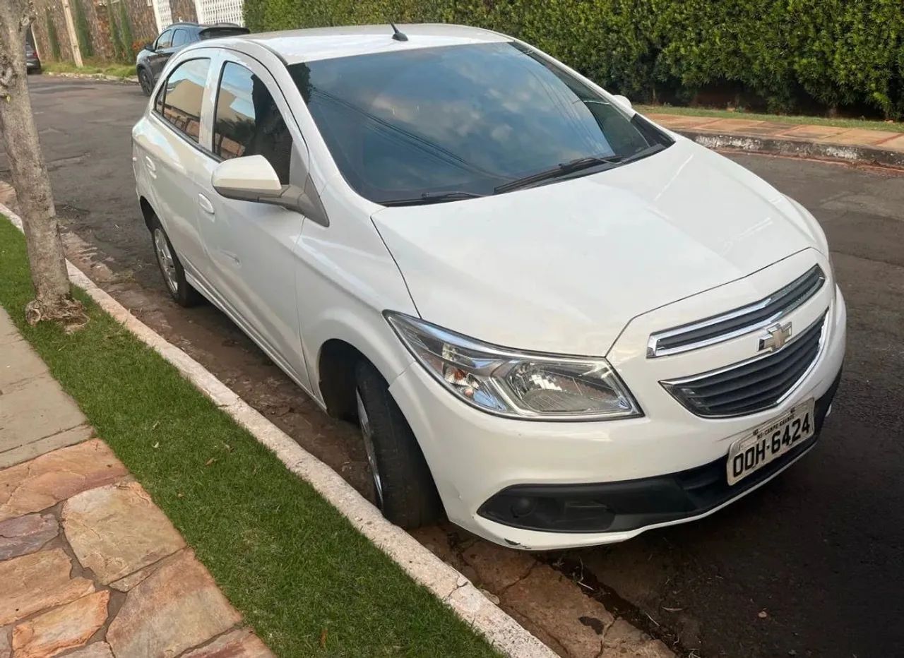 Chevrolet Onix 2014