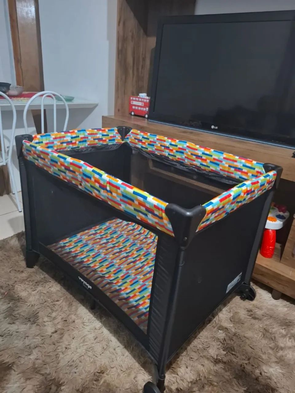 Berço portátil com mosquiteiro sleep até 15kg - Voyage colorê 