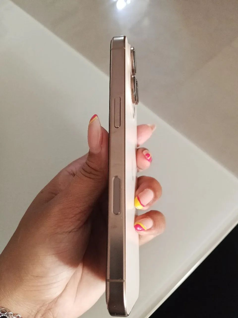 iPhone 16 pro - Foto 4