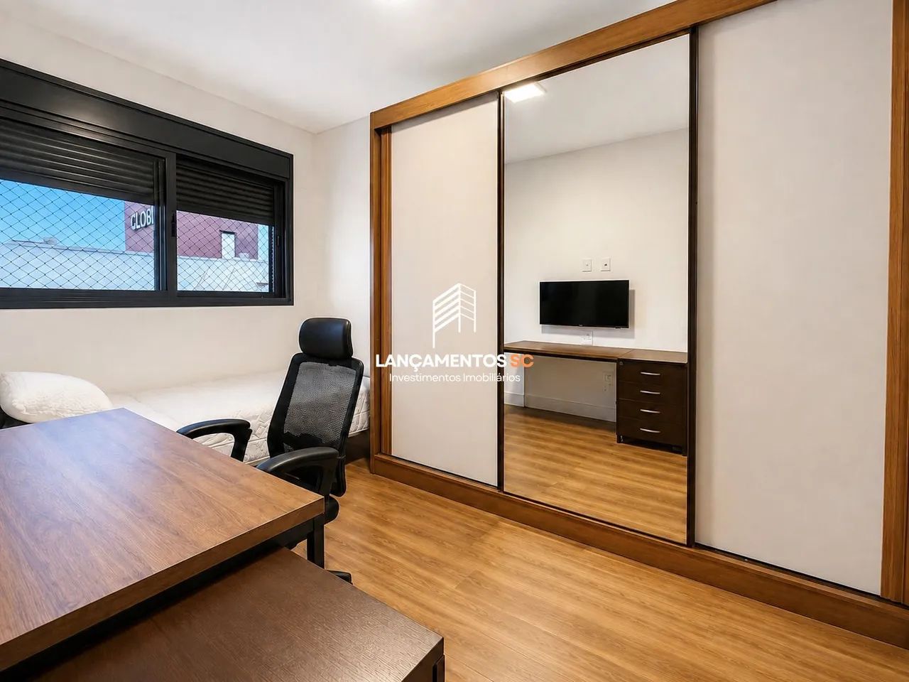 Apartamento semimobiliado com 3 dormitórios no Estreito, Florianópolis/SC - Foto 5