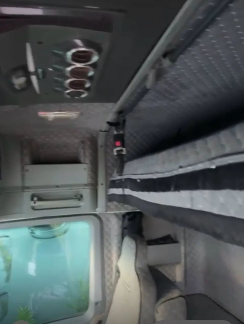 Caminhão Mercedes  2546 6x2 - Foto 8