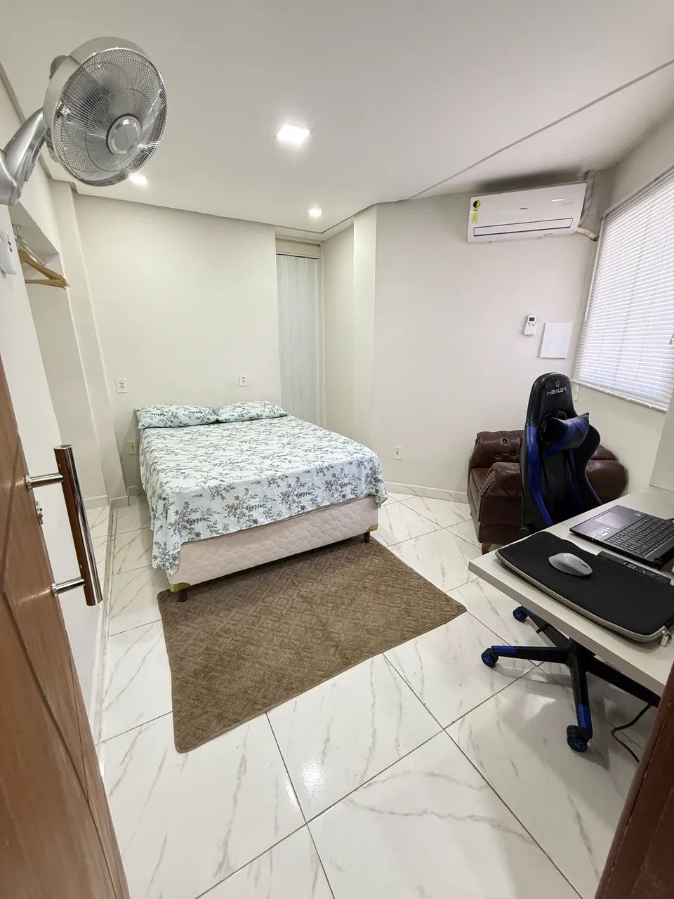 Apartamento climatizado com 1 quarto com suite, tv, wifi e jogo de cama completo. - Foto 5