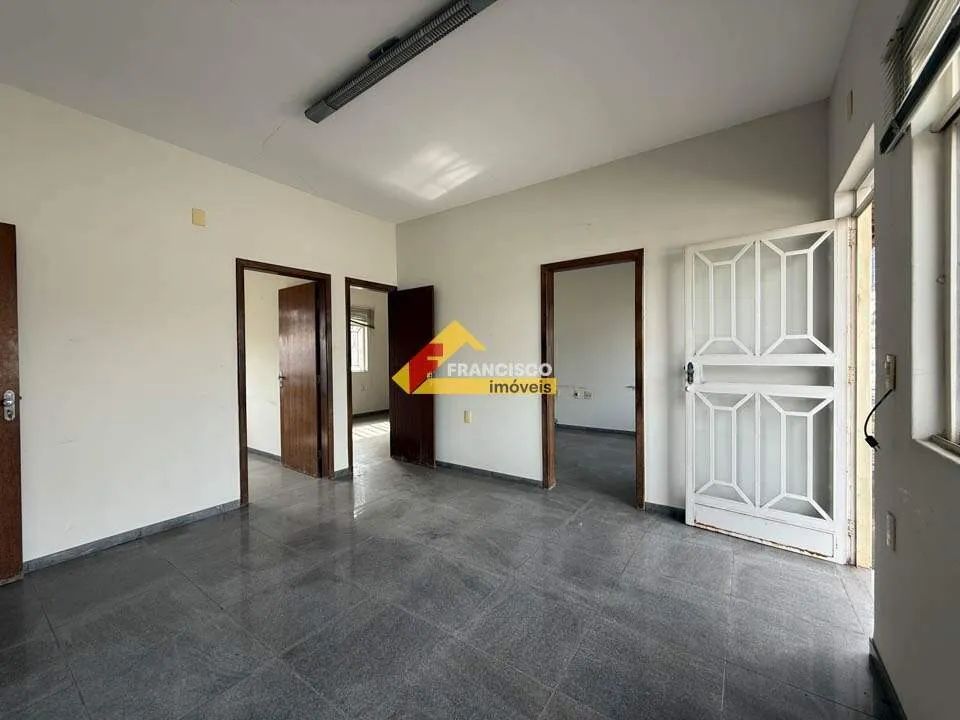 Casa Comercial para aluguel, São José - Divinópolis/MG