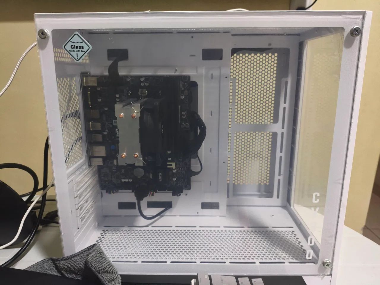 PC GAMER MANCER RYZEN 5 5600GT  - Foto 2