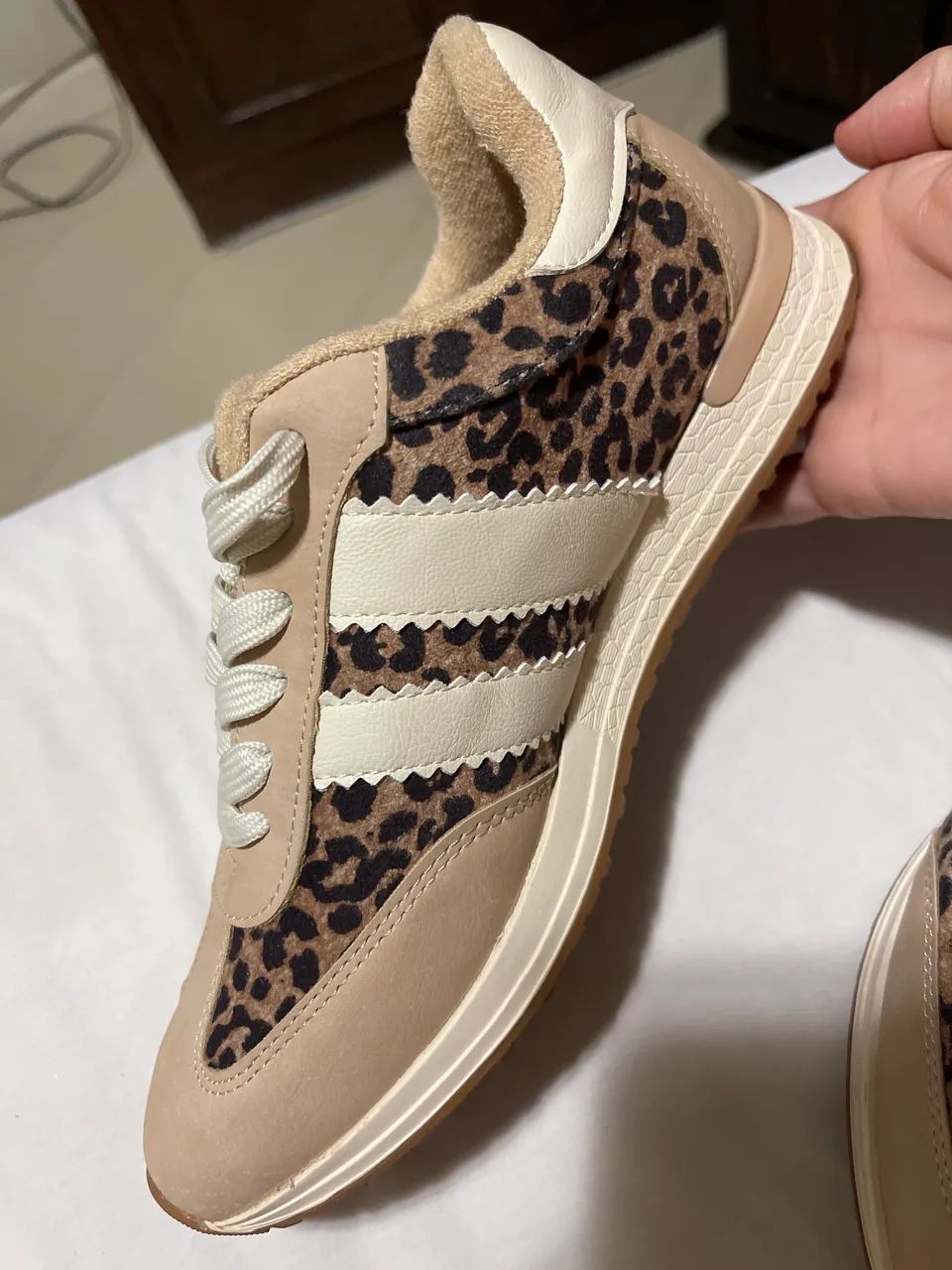 Tênis animal print importado  - Foto 4