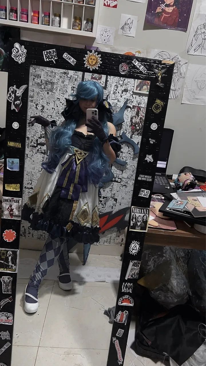 Vendo/Troco Cosplay Gwen lol - Foto 2
