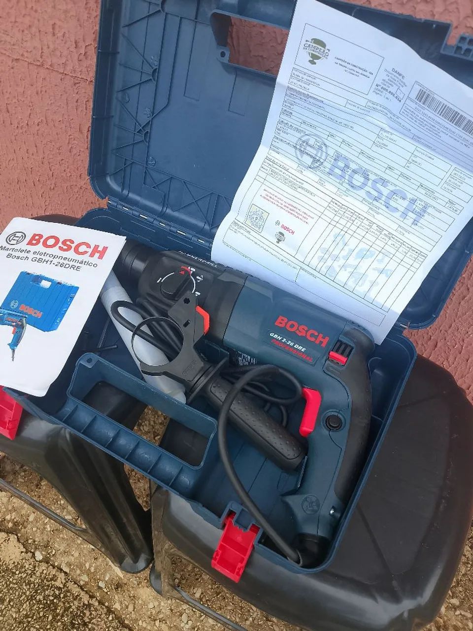 Martelete da Bosch nova com nota retirada em Águas lindas