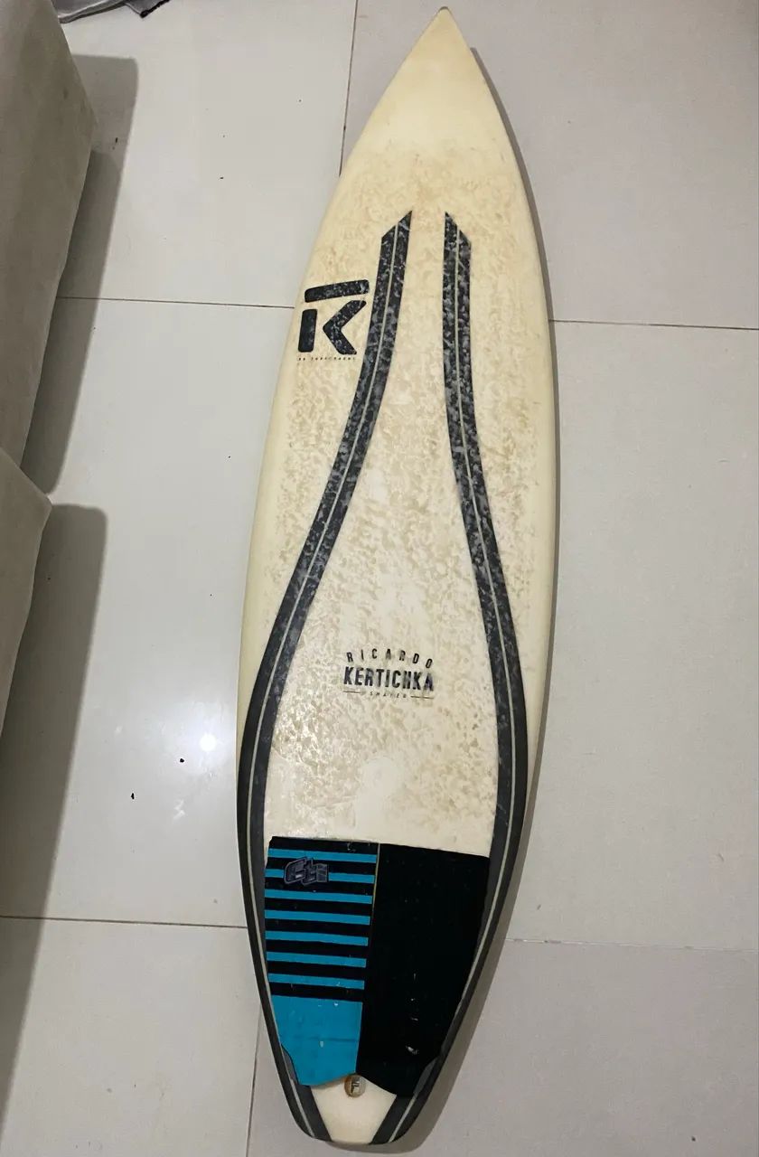 Prancha RK Surfboards 5'11 - 28L  - Foto 6