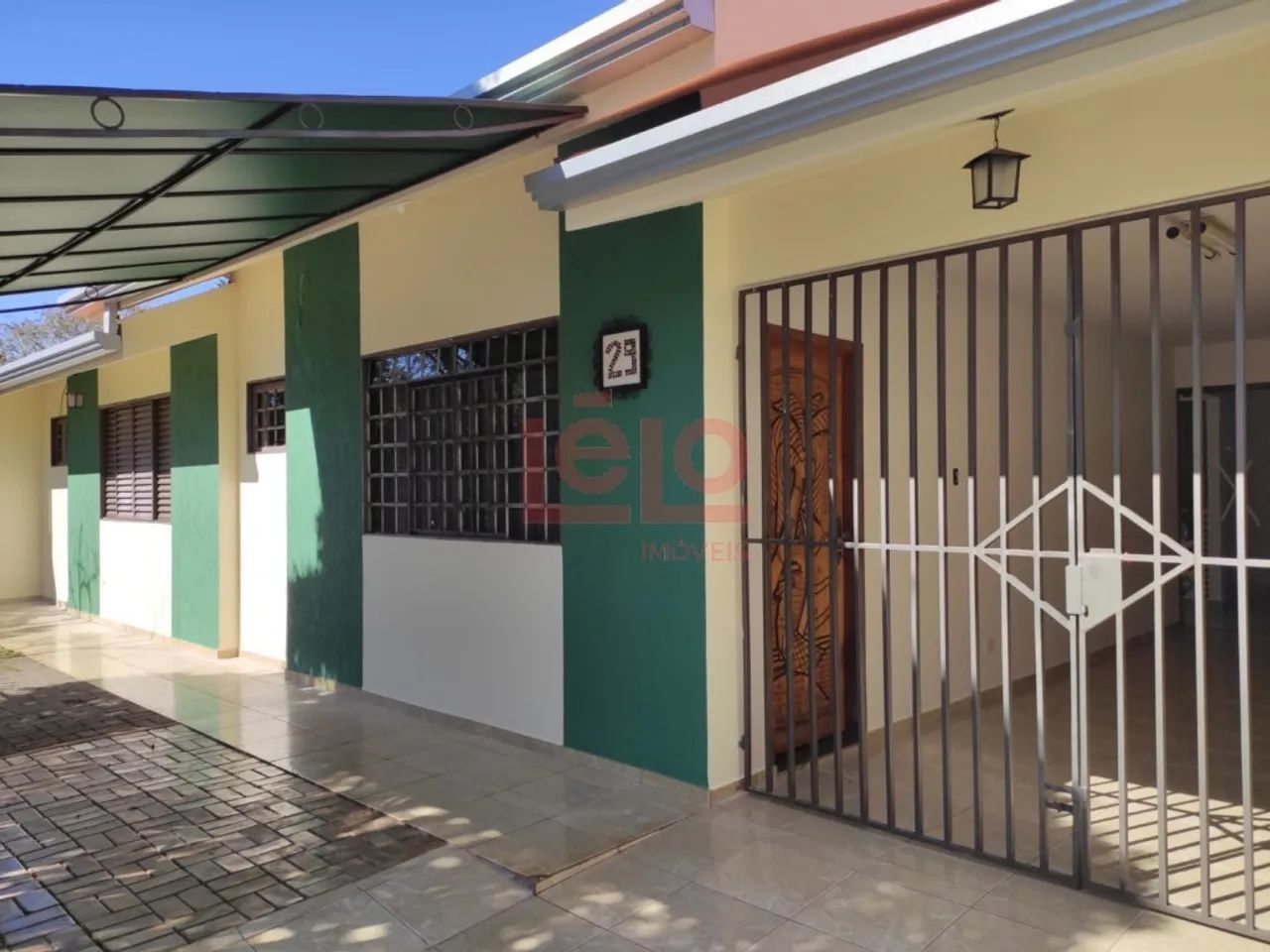 Casa semimobiliada para alugar no Jardim Paris em Maringá, com 3 quartos, suíte, edícula,  - Foto 2