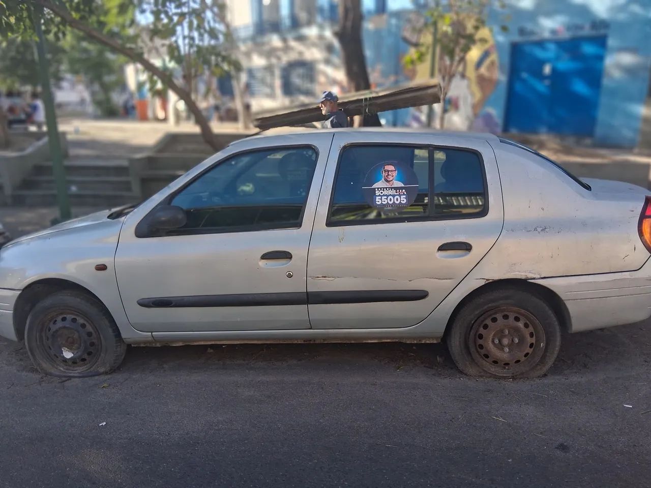 Renault Clio RN/ Expression 1.0 5P 2002 - Foto 3