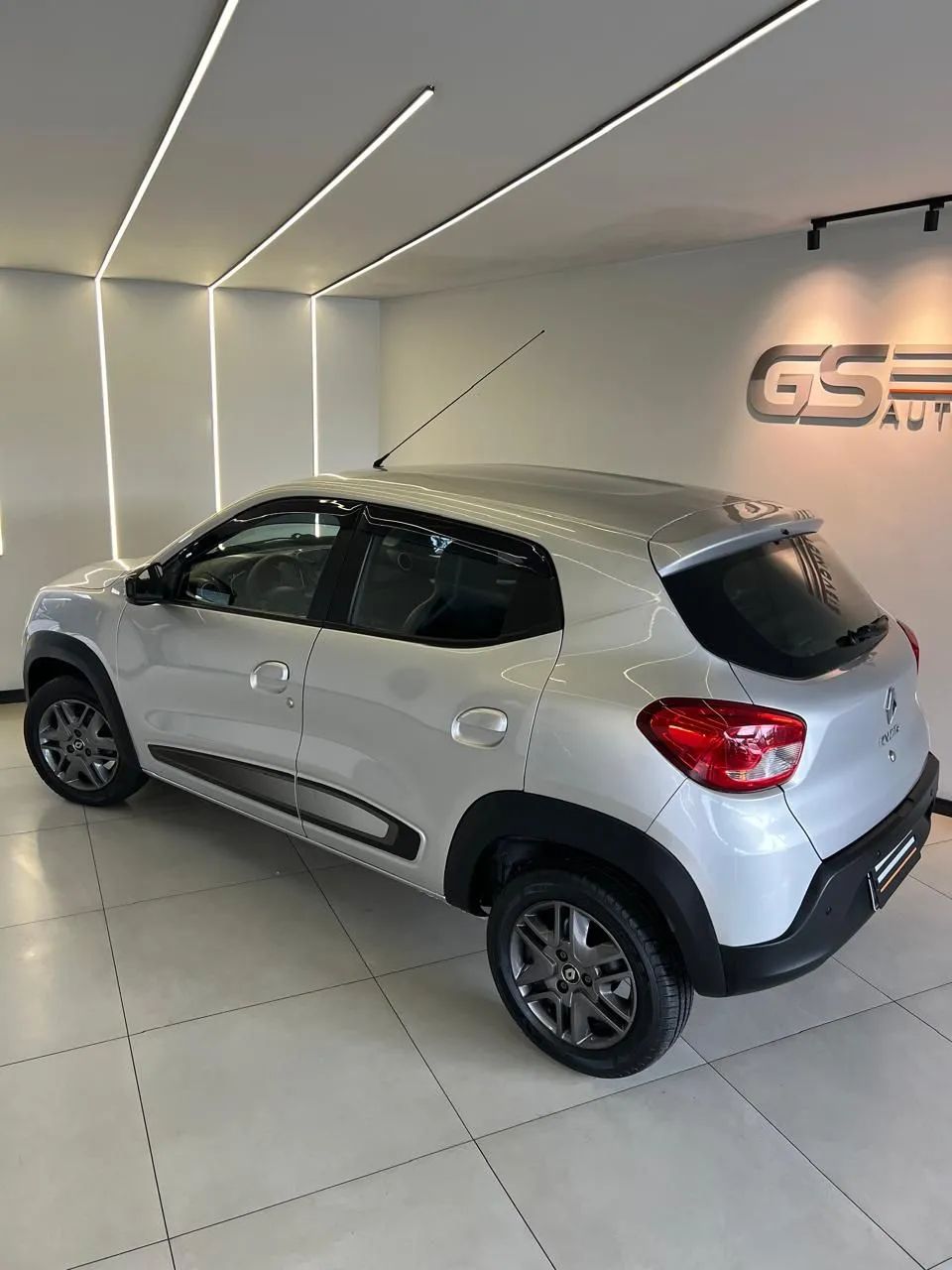 Renault Kwid 1.0 Intense 2022 - Foto 2