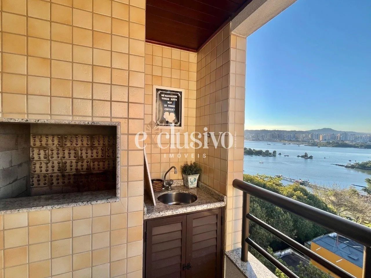 Apartamento 2 dormitórios com vista mar no Bom Abrigo - Foto 2