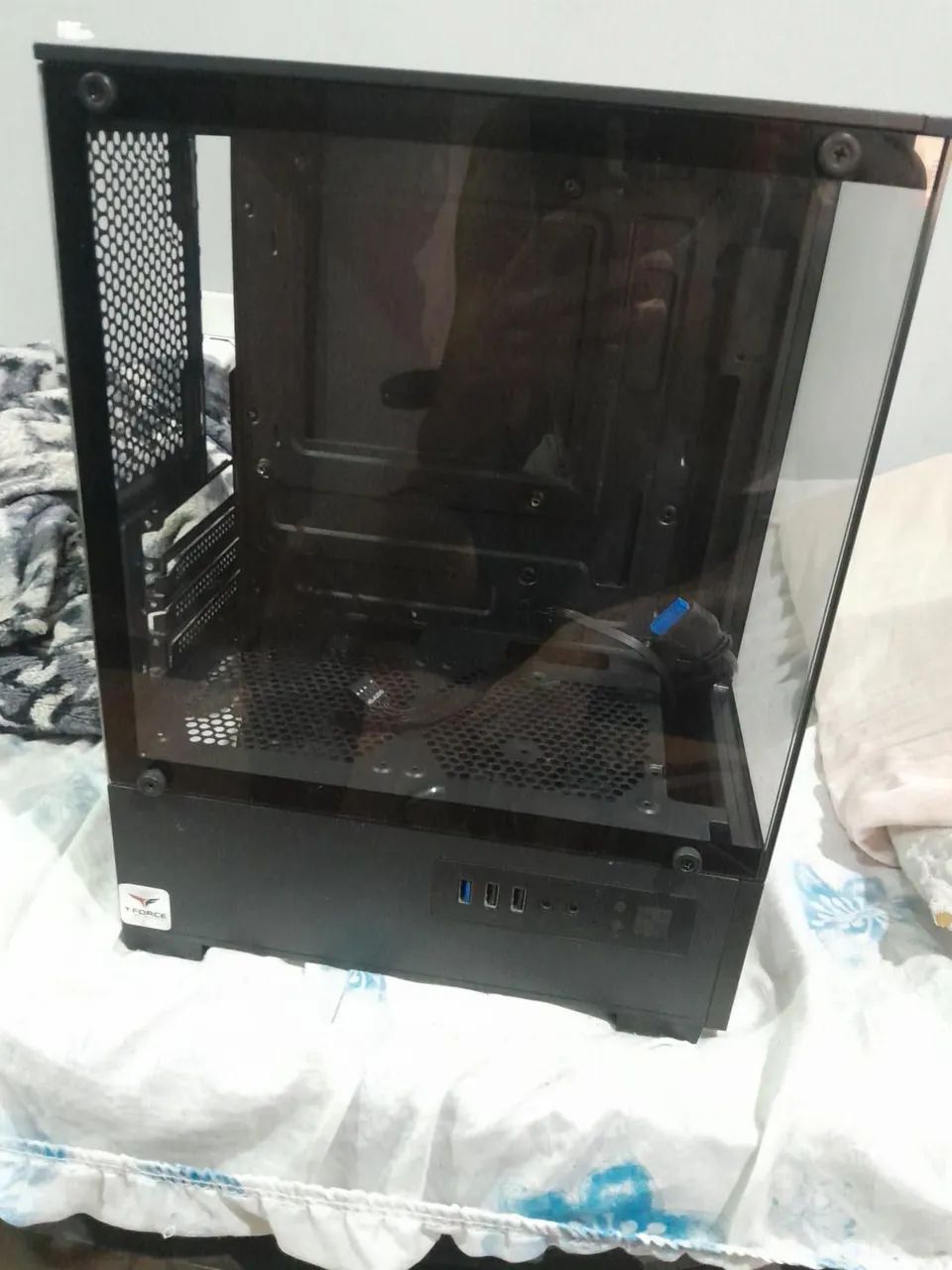 Gabinete TGT Legion  - Foto 3