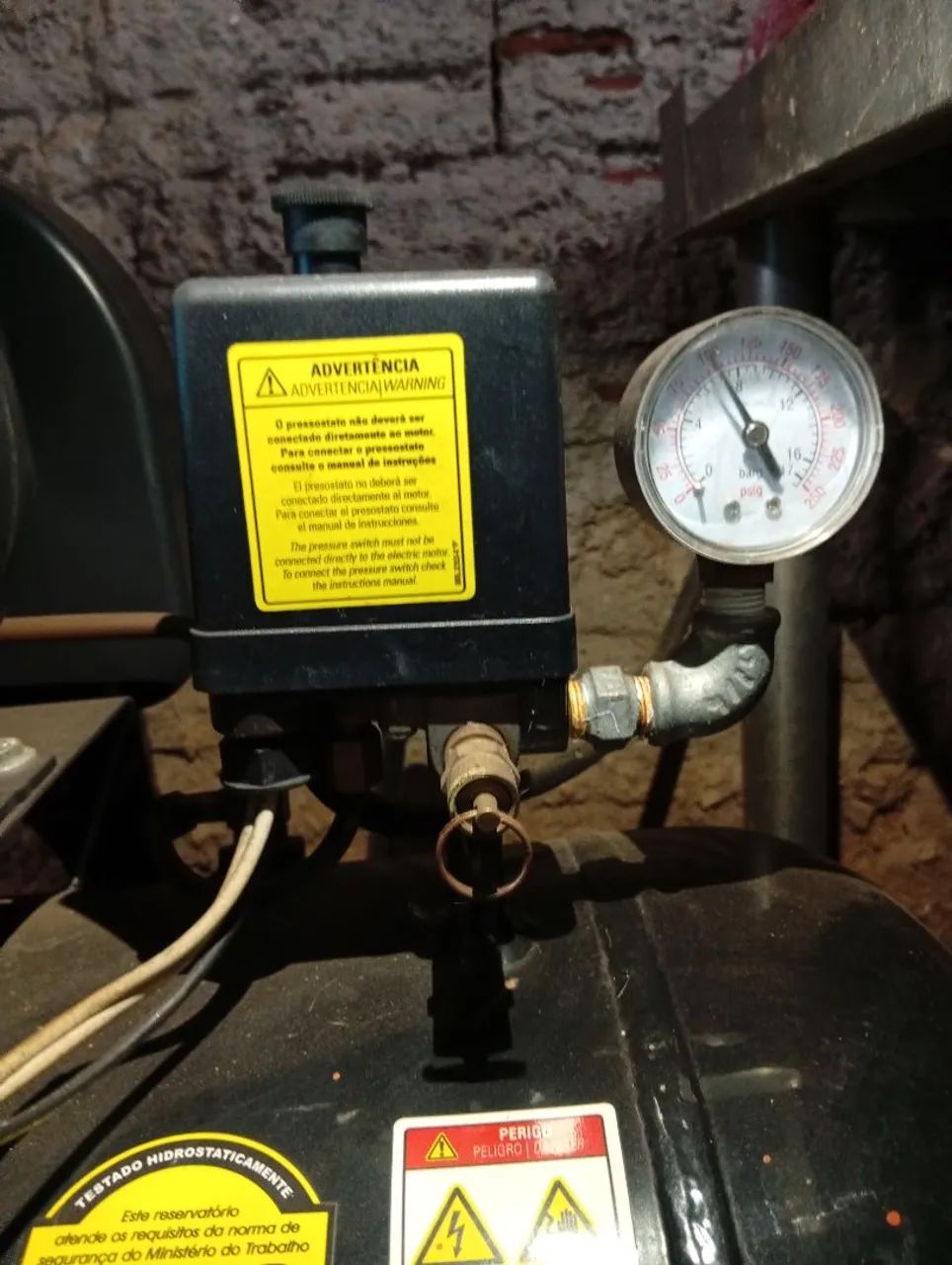 Vendo compressor de ar completo com os acessórios  - Foto 4