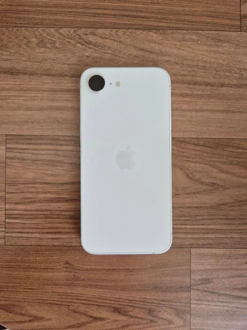 iPhone 16e 128GB Branco - 93% Bateria - Impecável`