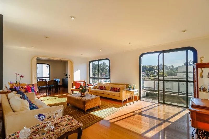 Apartamento duplex com vista aberta no Real Parque!