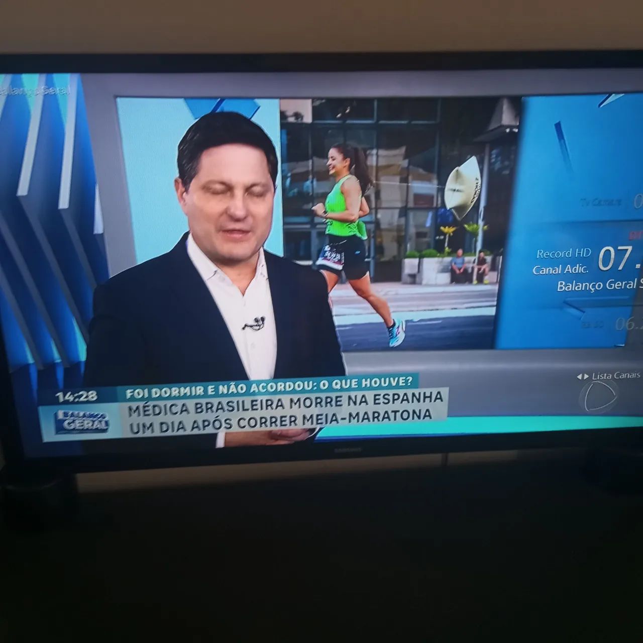 Vendo TV Samsung Smart 32 polegadas  - Foto 3
