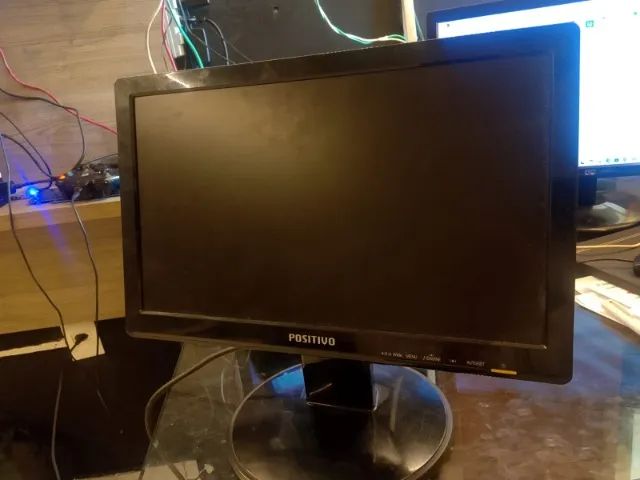 Monitor Positivo  19 polegadas - Foto 3