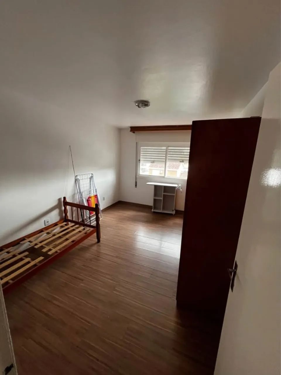 Apartamento mobiliado com 2 quartos e 2 banheiros - Três Vendas - Foto 5