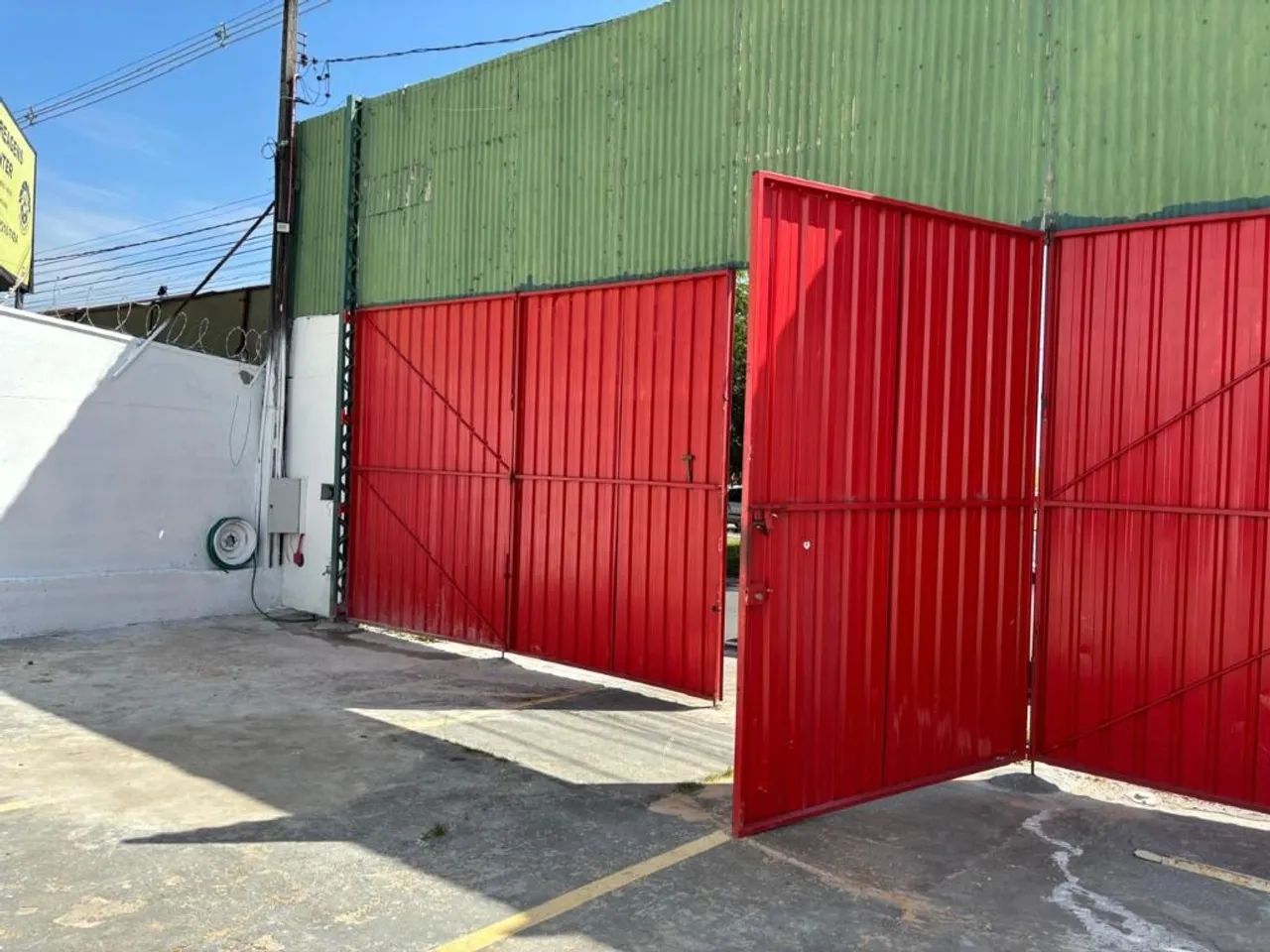 Excelente imóvel com quatro casas para locação ou venda em Satélite Irís.. Comercial ou re - Foto 4