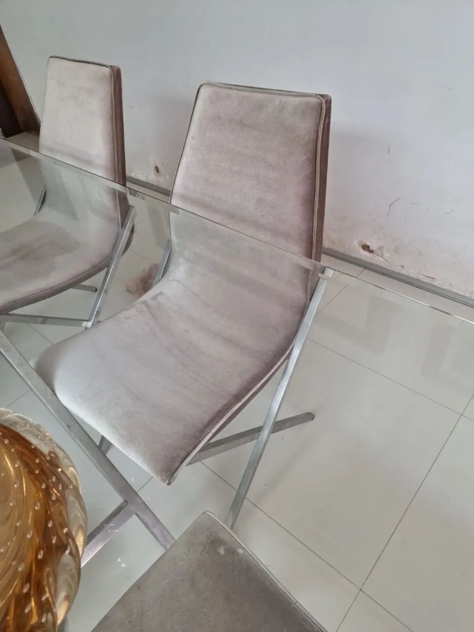 Conjunto de mesa e cadeiras 