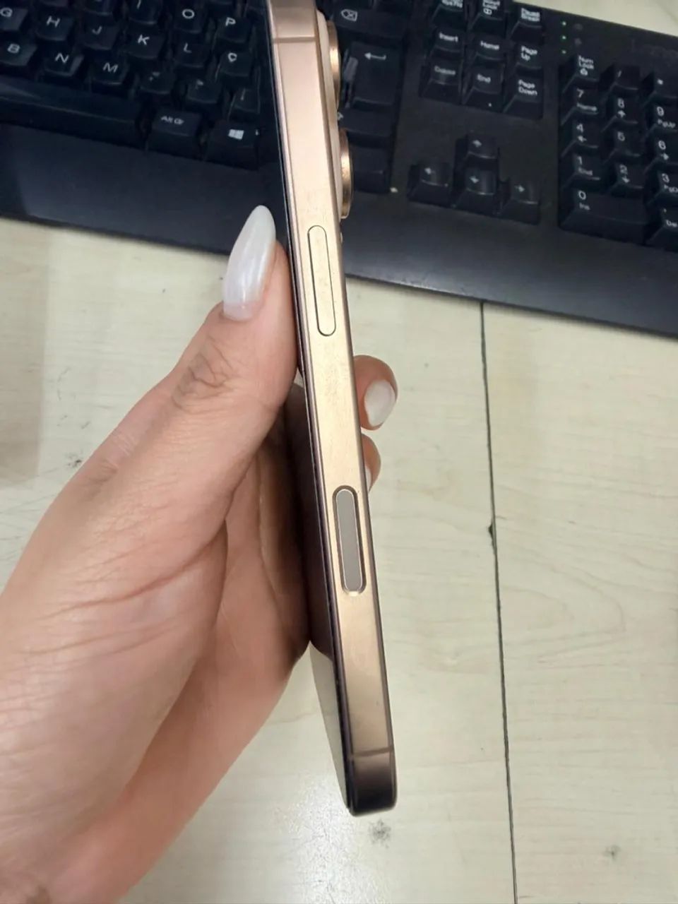 VENDO IPHONE 16 pro 128 gb  - Foto 4