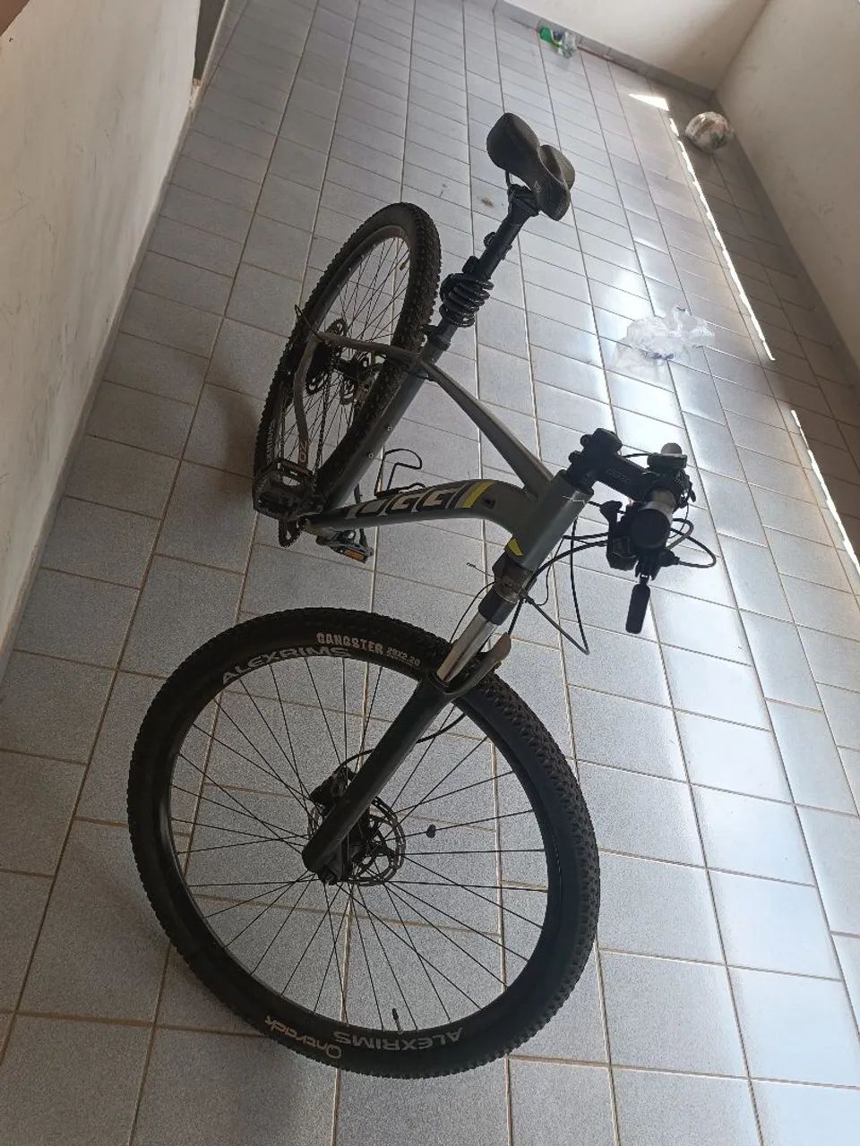 Vendo Bicicleta OGGI 7.0 - Foto 3