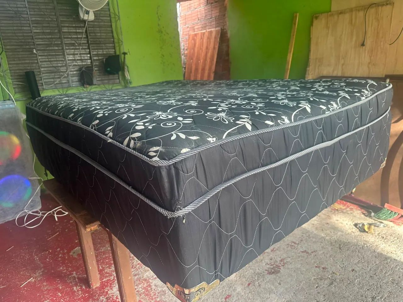 Cama de casal usada de mola - Foto 3