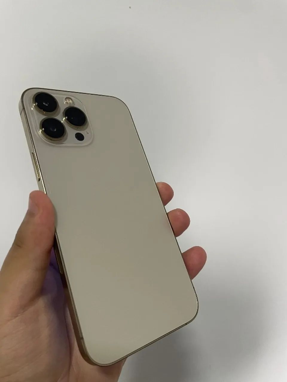 IPHONE 13 PRO MAX GOLD - Foto 3