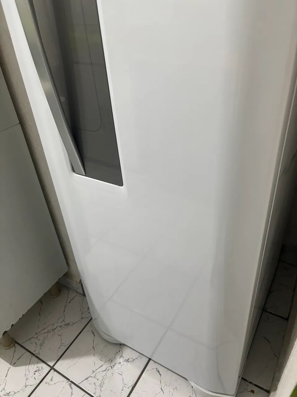 Geladeira refrigerando 
