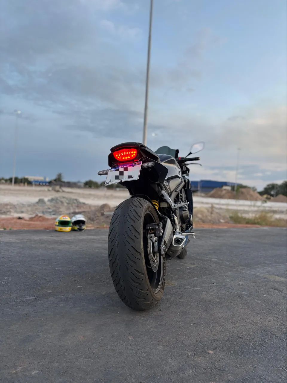 CBR 650R 2021 - Foto 6