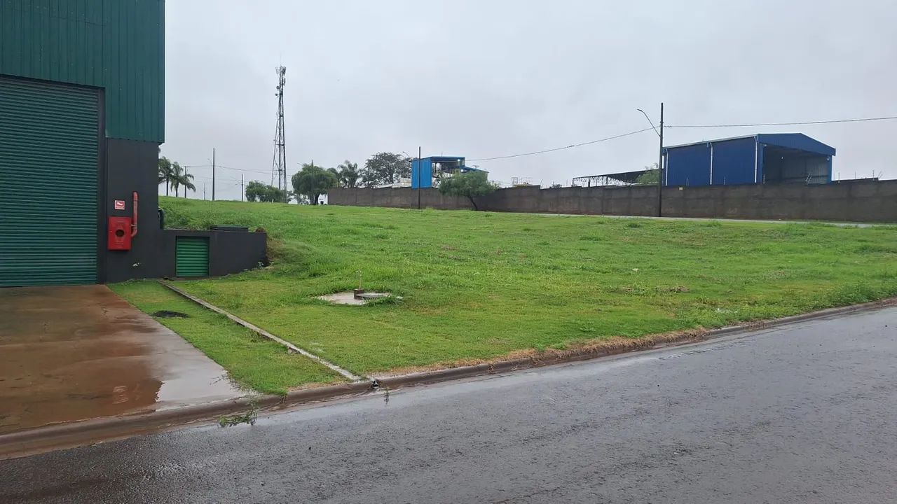 TERRENO DE 1.270 m²  ALPHA EMPRESARIAL - Foto 2