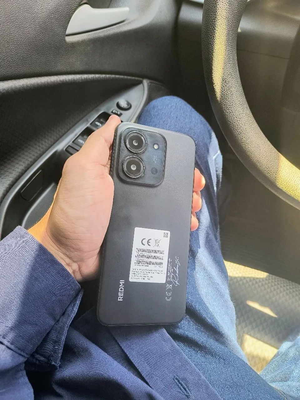 Redmi 15C - 256Gb semi novo.