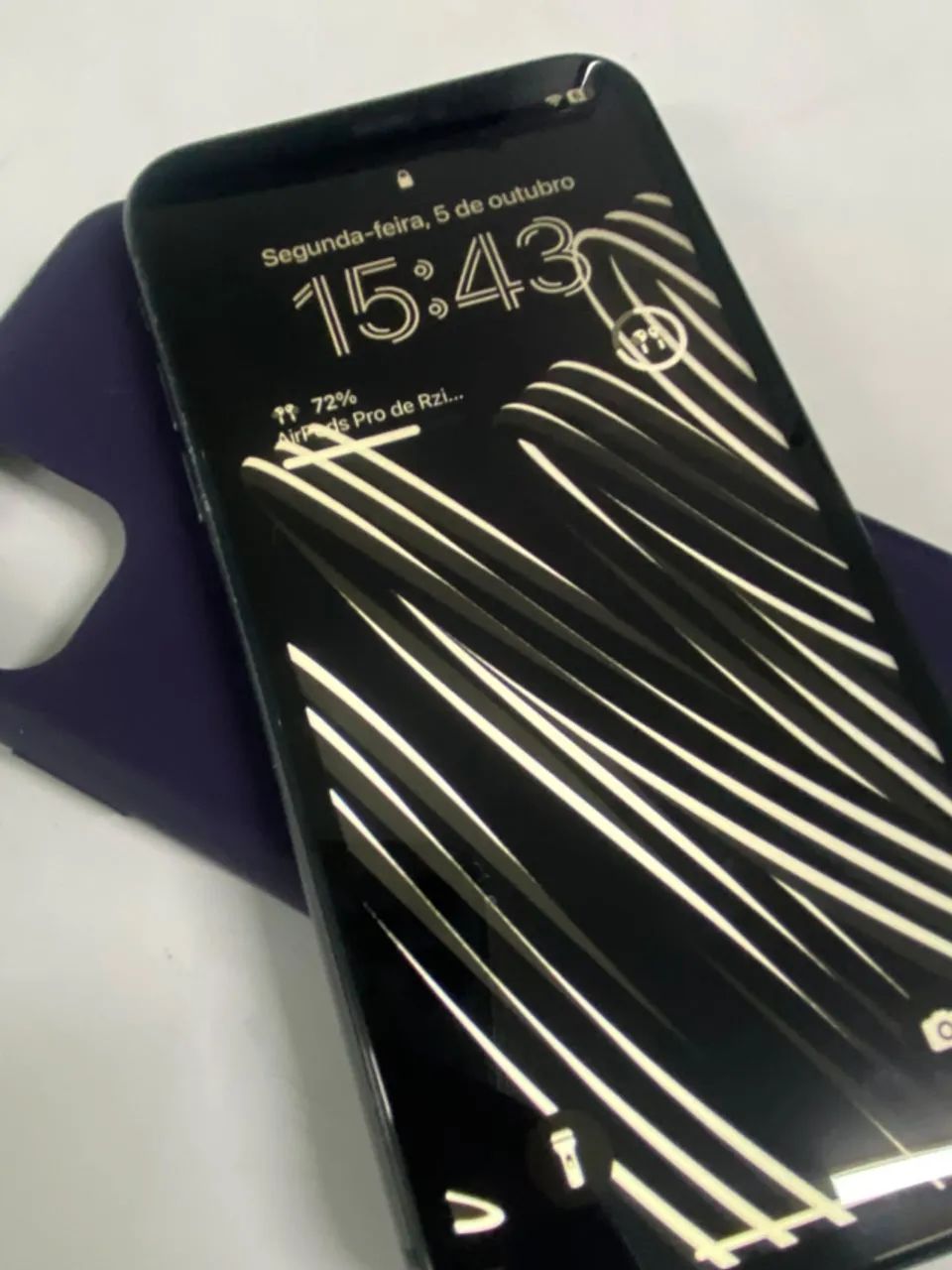 iPhone XR na carcaça do iPhone 11