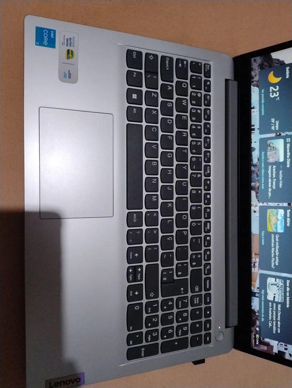 Vendo notebook Lenovo I3 - Foto 2