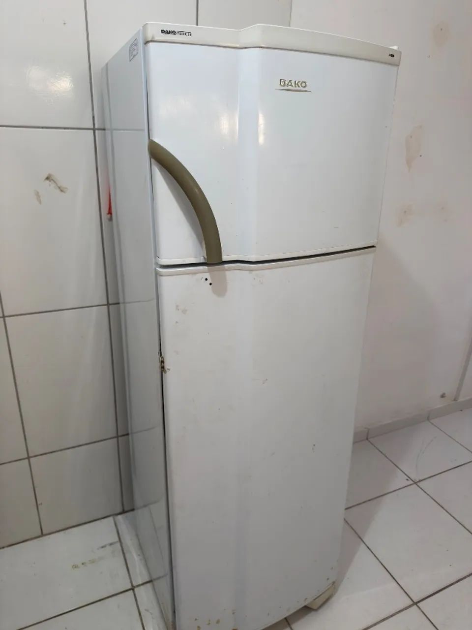 Geladeira semi nova  - Foto 2