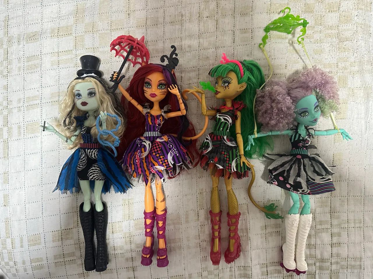 monster high - lote FDC - Foto 2