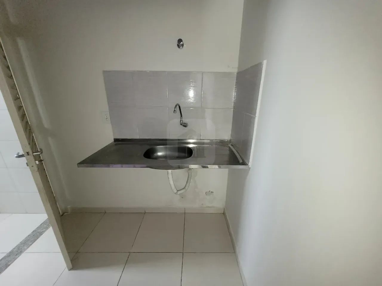 Cômodo Comercial para locação no bairro Mansour - Foto 3