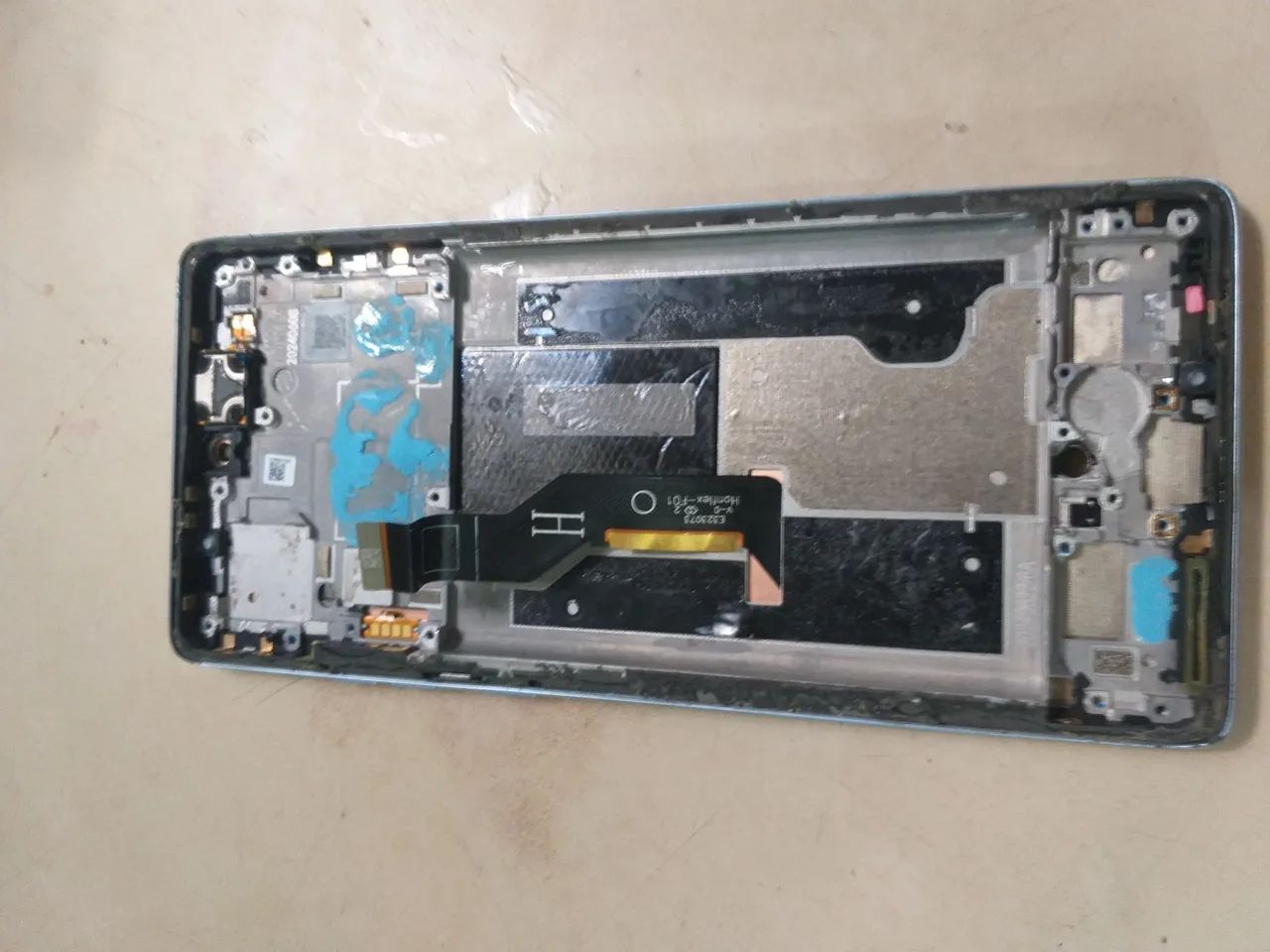 Tela com aro Moto Edge 50 Vision  - Foto 2
