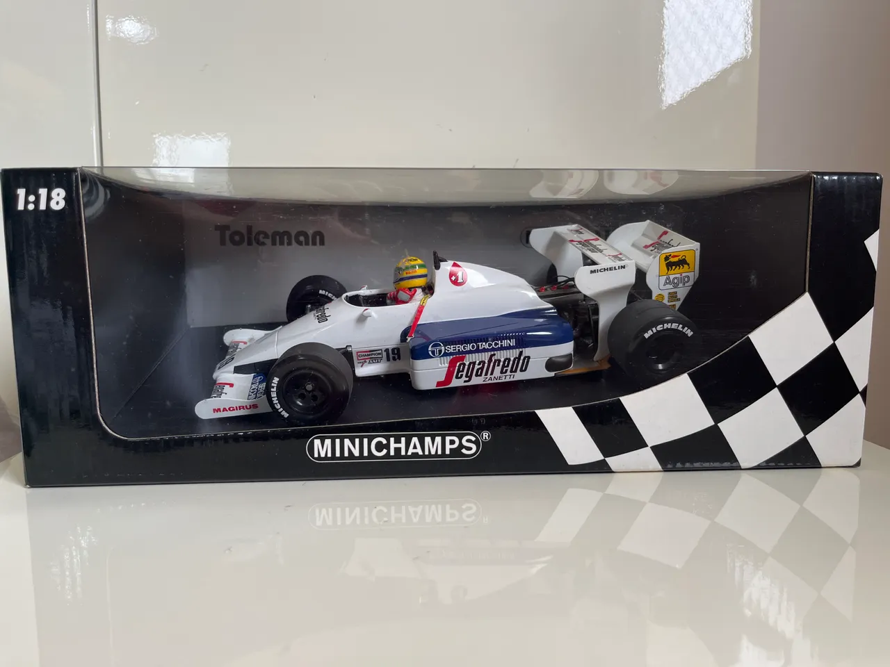 Ayrton Senna Porsche 956k 1:18 Minichamps Raridade - Hobbies e